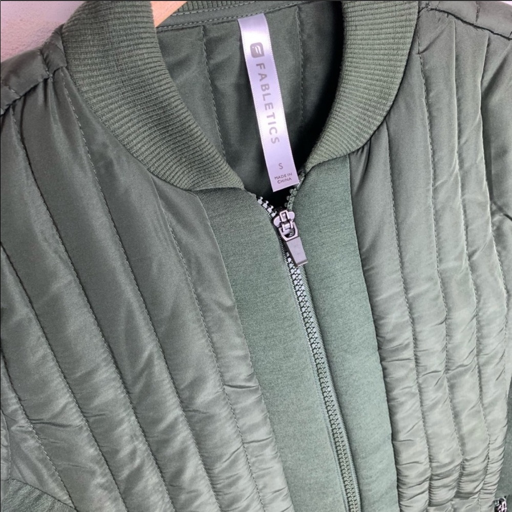 Fabletics | Green Pisa Puffer Jacket Size Small - image 5